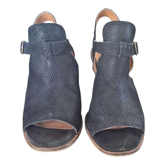 Lucky Brand Labradite Wedge Stack Heel Sandals Black Leather Snake Texture sz 11 - Picture 4 of 16